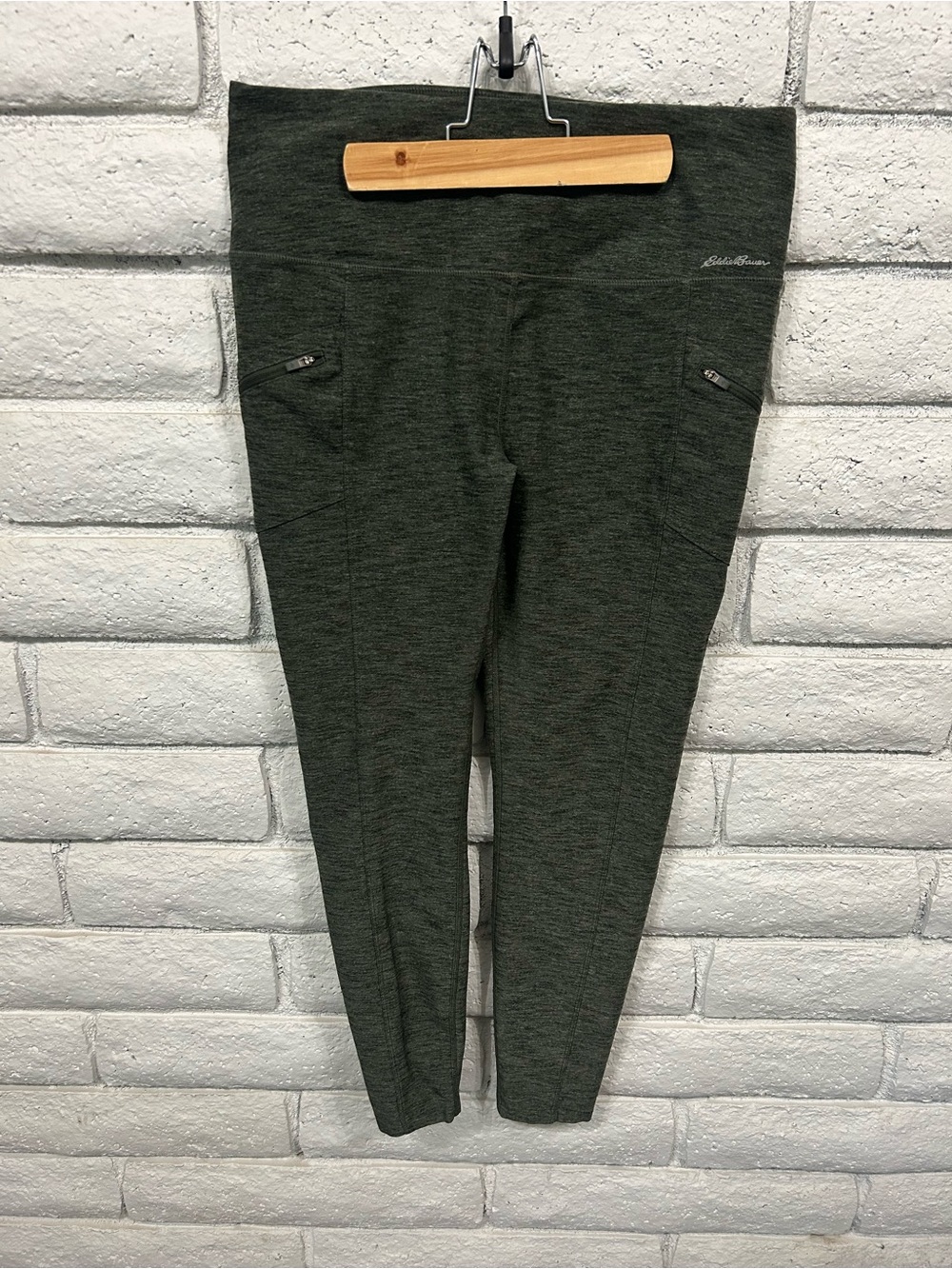 Eddie Bauer Green Athletic Leggings Zipper Pocket Stretch Women's